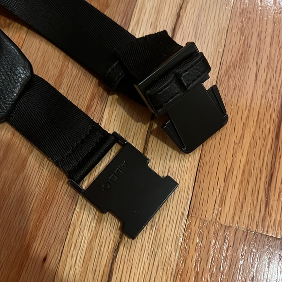 Black Leather Fanny Bag Shoulder Satchel - Picture 11 of 12